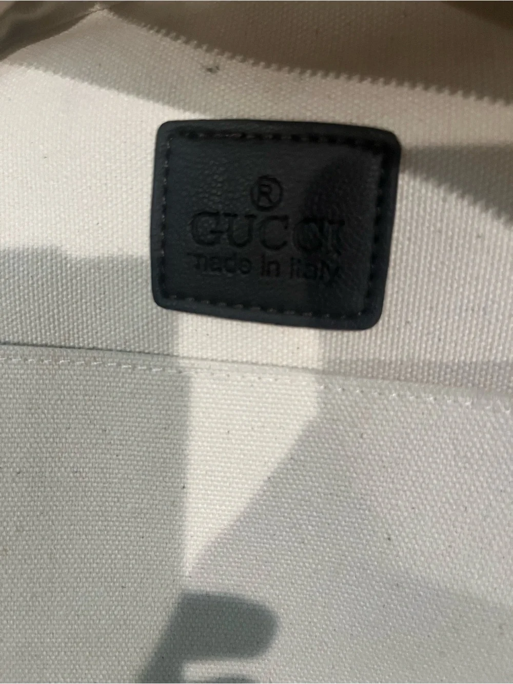 Gucci classic gg